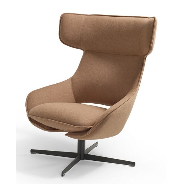 Artifort Kalm Comfort 4-Legged Swivel Base Chair