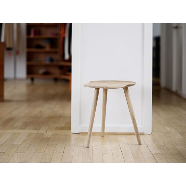 Onecollection Akande 3 Legged Round Stool